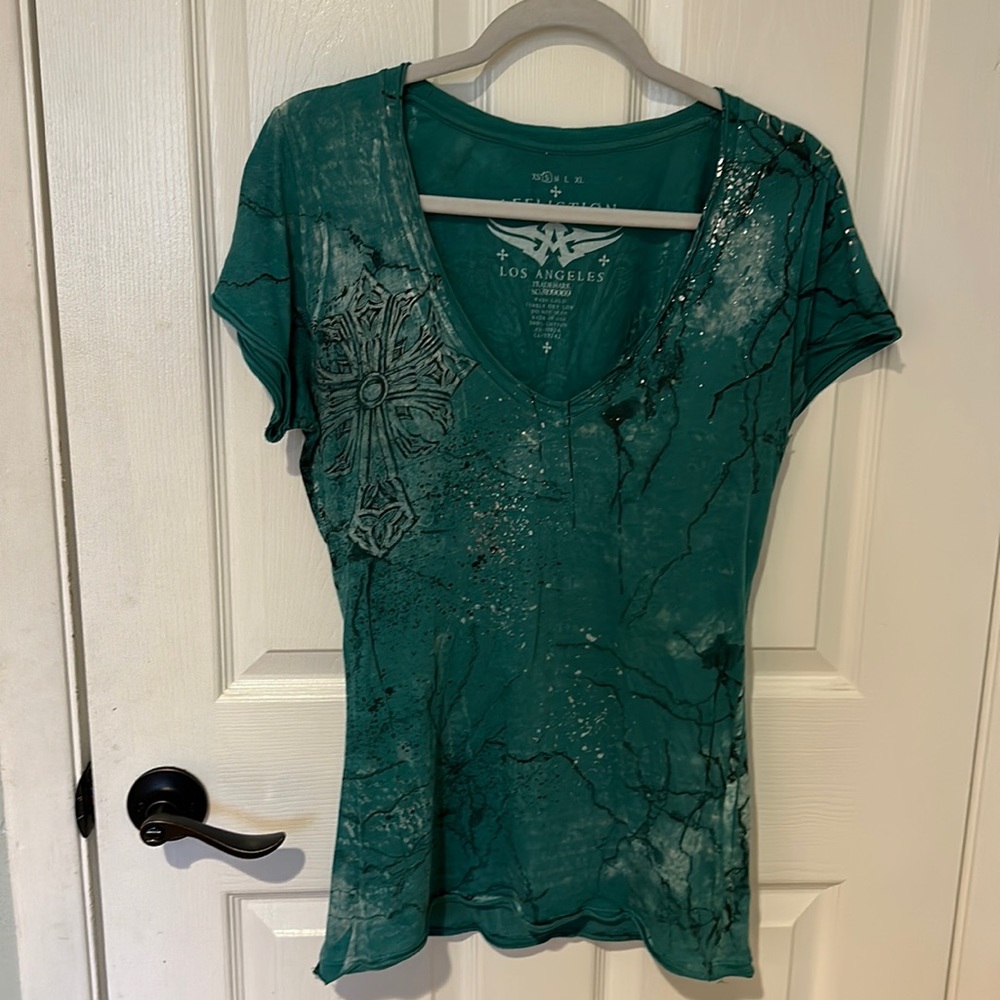 Affliction Los Angeles v neck tshirt small